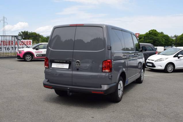 VOLKSWAGEN TRANSPORTER T6 L1 FOURGON COURT DSG7 2.0 TDI 150 CV / 1ere MAIN / ORIGINE FRANCE / ATTELAGE 3