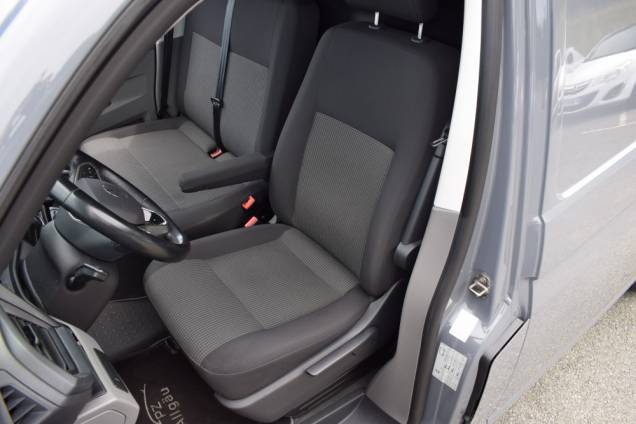 VOLKSWAGEN TRANSPORTER T6 L1 FOURGON COURT DSG7 2.0 TDI 150 CV / 1ere MAIN / ORIGINE FRANCE / ATTELAGE 11
