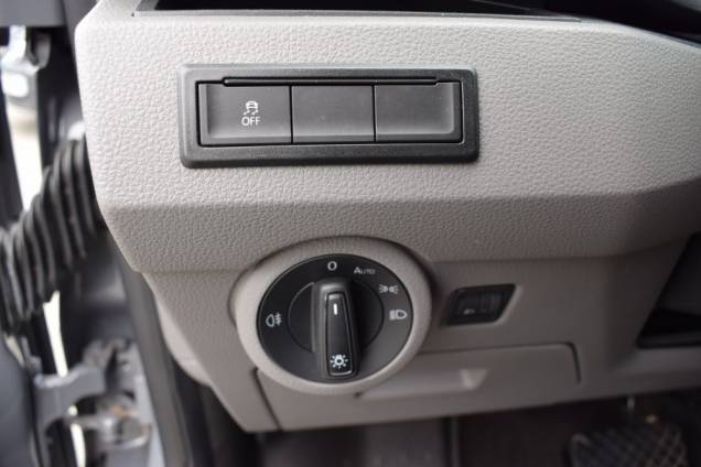 VOLKSWAGEN TRANSPORTER T6 L1 FOURGON COURT DSG7 2.0 TDI 150 CV / 1ere MAIN / ORIGINE FRANCE / ATTELAGE 12