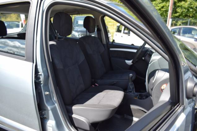 DACIA SANDERO 1.6 90 CV 5 PORTES / 45900 KMS 12