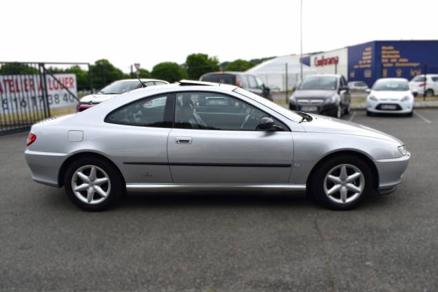PEUGEOT 406 COUPÉ 30. V6 194 CV BOITE MÉCANIQUE / TOIT OUVRANT / CUIR / HIFI JBL 9
