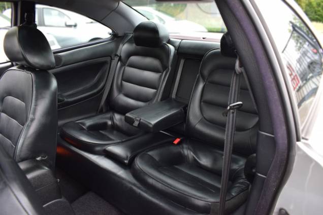 PEUGEOT 406 COUPÉ 3.0 V6 194 CV BOITE MÉCANIQUE / TOIT OUVRANT / CUIR / HIFI JBL 13
