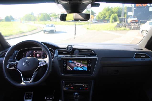 VOLKSWAGEN TIGUAN R-LINE 2.0 TDI 150 CV DSG7 4 MOTION / ORIGINE FRANCE 10