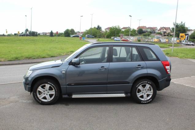 SUZUKI GRAND VITARA LUXE 1.9 DDIS 129 CV 4X4 / TOIT OUVRANT / ORIGINE FRANCE 4