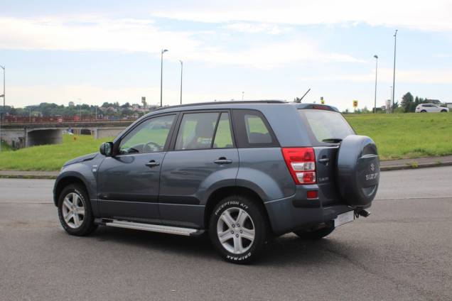 SUZUKI GRAND VITARA LUXE 1.9 DDIS 129 CV 4X4 / TOIT OUVRANT / ORIGINE FRANCE 6