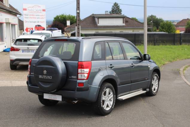 SUZUKI GRAND VITARA LUXE 1.9 DDIS 129 CV 4X4 / TOIT OUVRANT / ORIGINE FRANCE 7