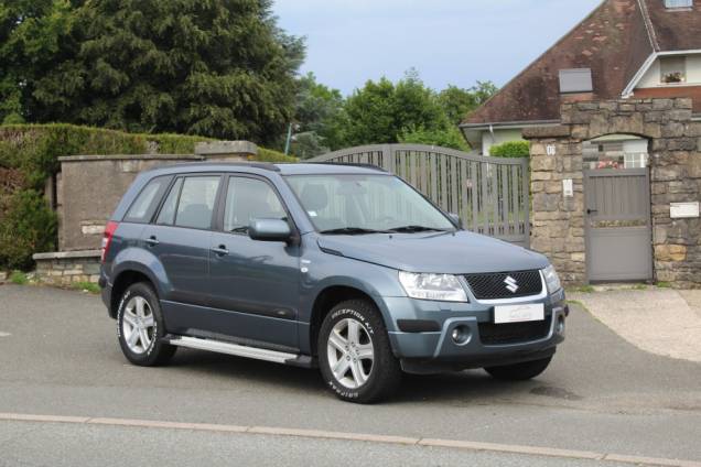 SUZUKI GRAND VITARA LUXE 1.9 DDIS 129 CV 4X4 / TOIT OUVRANT / ORIGINE FRANCE 3