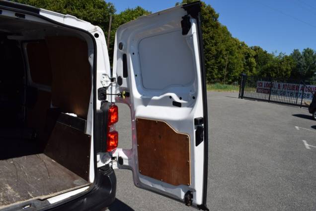 CITROEN JUMPY FOURGON BUSINESS EDITION 1.6 HDI 95 CV / 81500 KMS 9 CITROEN JUMPY FOURGON BUSINESS EDITION 1.6 HDI 95 CV / 81500 KMS 9