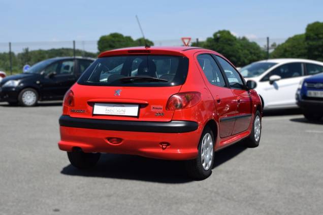 PEUGEOT 206 1.4 75 CV 5 PORTES  4