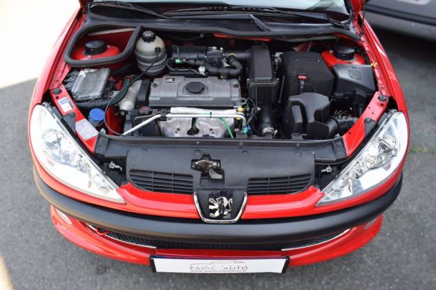PEUGEOT 206 1.4 75 CV 5 PORTES  17