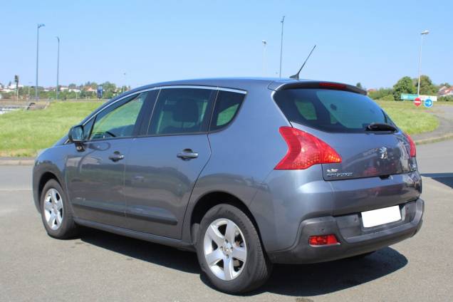 PEUGEOT 3008 1.6 HDI 112 CV BVM6 / ORIGNE FRANCE 5