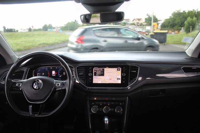 VOLKSWAGEN T-ROC CARAT 2.0 TDI 150 CV DSG 4 MOTION / ORIGINE FRANCE 9
