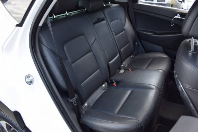 HYUNDAI TUCSON EXECUTIVE 1.7 CRDI 116 CV / ORIGINE FRANCE / TOIT OUVRANT PANORAMIQUE / ATTELAGE 24