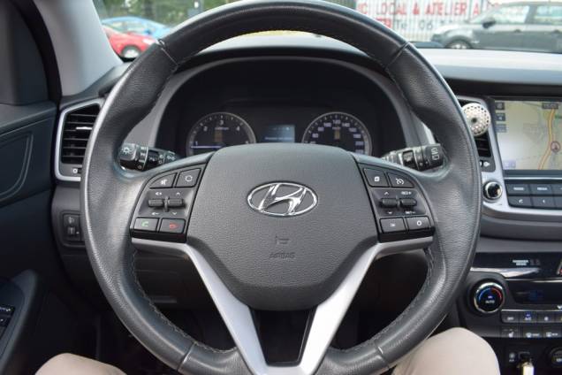 HYUNDAI TUCSON EXECUTIVE 1.7 CRDI 116 CV / ORIGINE FRANCE / TOIT OUVRANT PANORAMIQUE / ATTELAGE 10