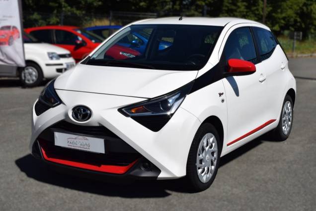 TOYOTA AYGO 1.0 VVTI 72 CV X-POP 5 PORTES / 42900 KM 1