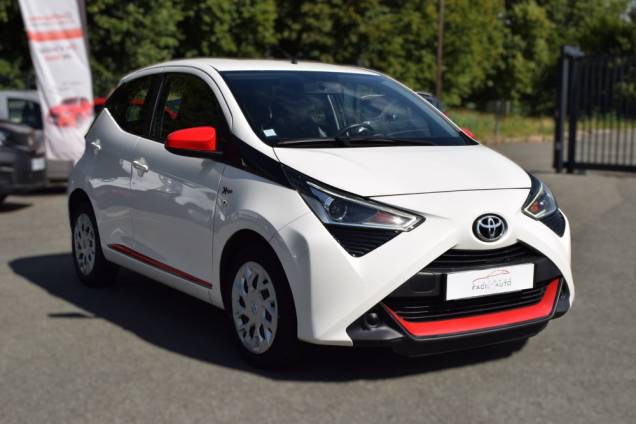 TOYOTA AYGO 1.0 VVTI 72 CV X-POP 5 PORTES / 42900 KM 2