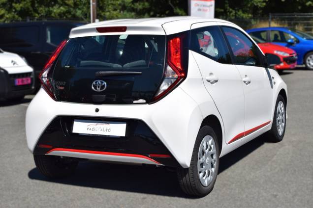 TOYOTA AYGO 1.0 VVTI 72 CV X-POP 5 PORTES / 42900 KM 4