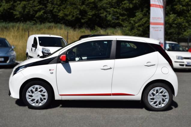 TOYOTA AYGO 1.0 VVTI 72 CV X-POP 5 PORTES / 42900 KM 5