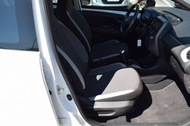 TOYOTA AYGO 1.0 VVTI 72 CV X-POP 5 PORTES / 42900 KM 12