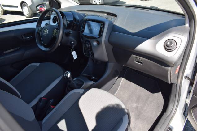 TOYOTA AYGO 1.0 VVTI 72 CV X-POP 5 PORTES / 42900 KM 17