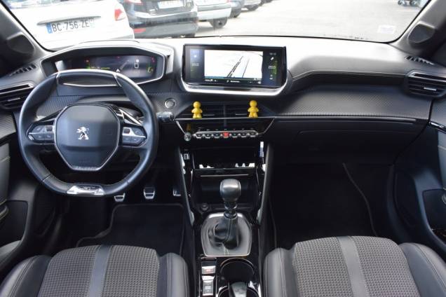 PEUGEOT 208 GT LINE 100 CV / 69950 KMS / TOIT PANORAMIQUE 19