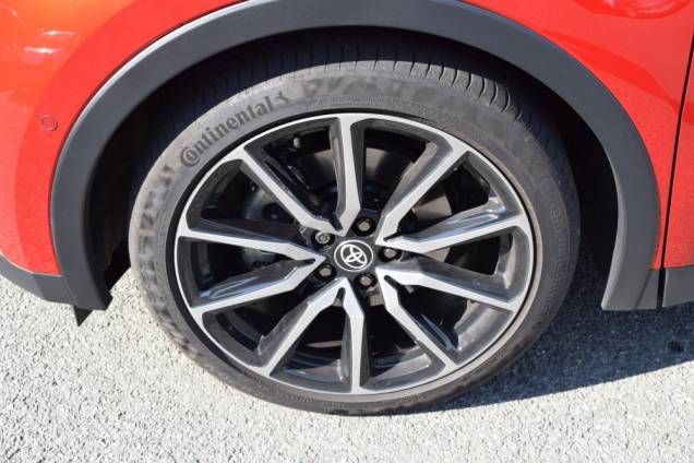 TOYOTA C-HR GR 4WD 2.0 VVT-I 200 CV HYBRIDE / 15950 KMS / TOIT PANORAMIQUE / JBL 9