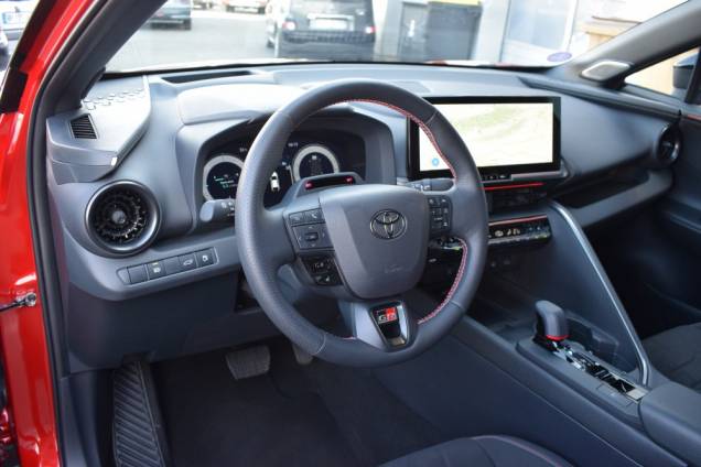 TOYOTA C-HR GR 4WD 2.0 VVT-I 200 CV HYBRIDE / 15950 KMS / TOIT PANORAMIQUE / JBL 16