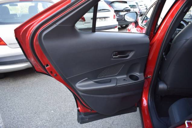 TOYOTA C-HR GR 4WD 2.0 VVT-I 200 CV HYBRIDE / 15950 KMS / TOIT PANORAMIQUE / JBL 24