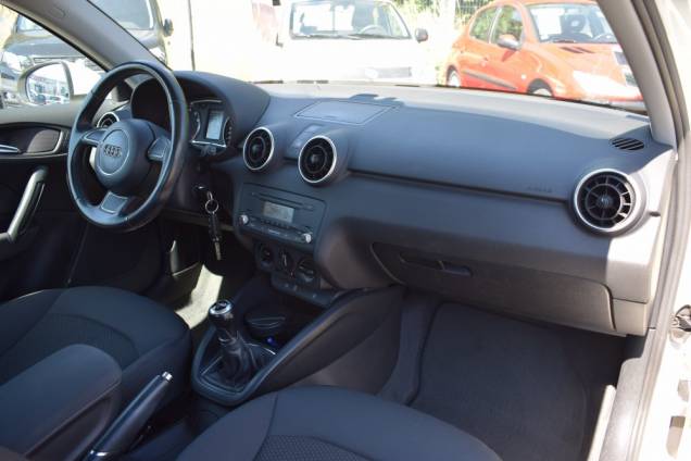 AUDI A1 1.2 TFSI 85 CV / 92630 KMS / ORIGINE FRANCE 15
