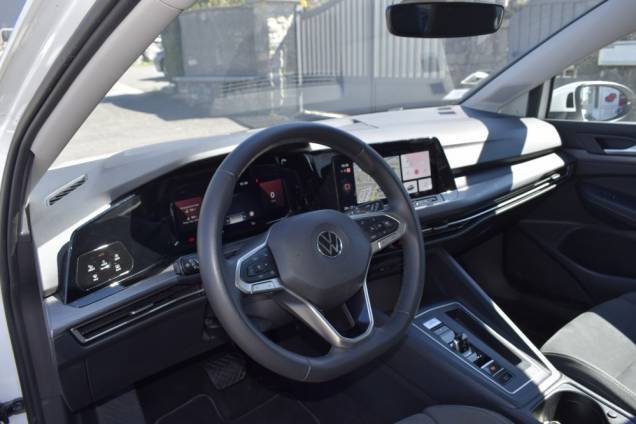 VOLKSWAGEN GOLF 8 STYLE TDI 150 CV DSG 9