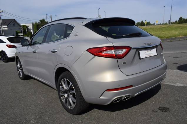 MASERATI LEVANTE GRAN LUSSO 3.0 D 275 CV BVA  9