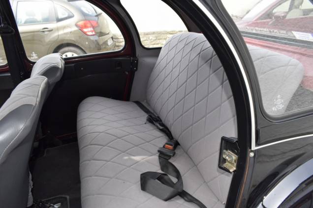 CITROEN 2 CV 6 CHARLESTONE 19 CITROEN 2 CV 6 CHARLESTONE 19
