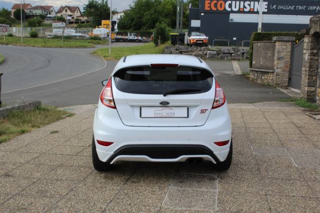FORD FIESTA 1.6 ECOBOOST 182 CV BVM6 / PACK PERFORMANCE 9