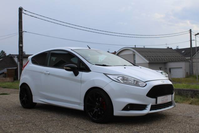 FORD FIESTA 1.6 ECOBOOST 182 CV BVM6 / PACK PERFORMANCE 4