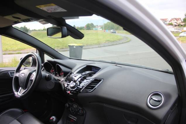 FORD FIESTA 1.6 ECOBOOST 182 CV BVM6 / PACK PERFORMANCE 12