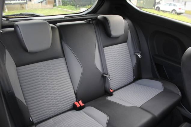 FORD FIESTA 1.6 ECOBOOST 182 CV BVM6 / PACK PERFORMANCE 15