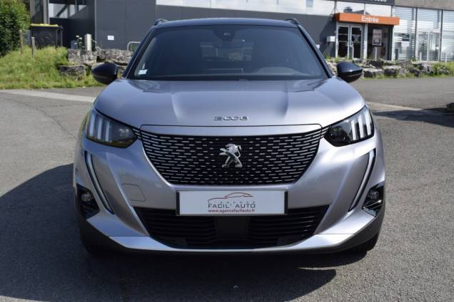 PEUGEOT E 2008 GT 136 CV BVA  13
