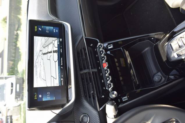 PEUGEOT E 2008 GT 136 CV BVA  18
