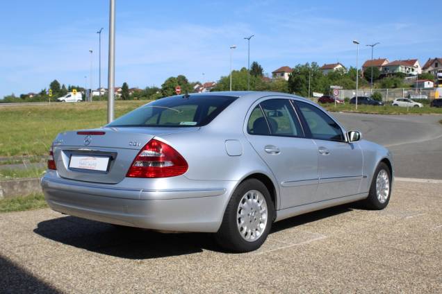 MERCEDES BENZ CLASSE E ELEGANCE 280 CDI 3.0 190 CV BVA / ORIGINE FRANCE 7