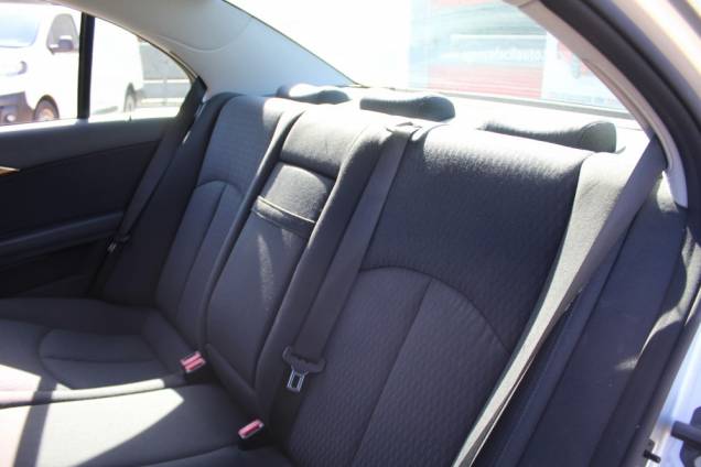 MERCEDES BENZ CLASSE E ELEGANCE 280 CDI 3.0 190 CV BVA / ORIGINE FRANCE 15