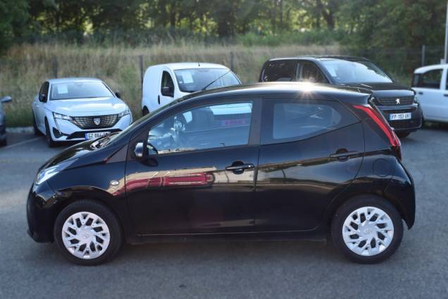 TOYOTA  AYGO MY20 1.0 VVTI 72 CV / 5 PORTES / CAMERA DE RECUL / 22500 KM 8