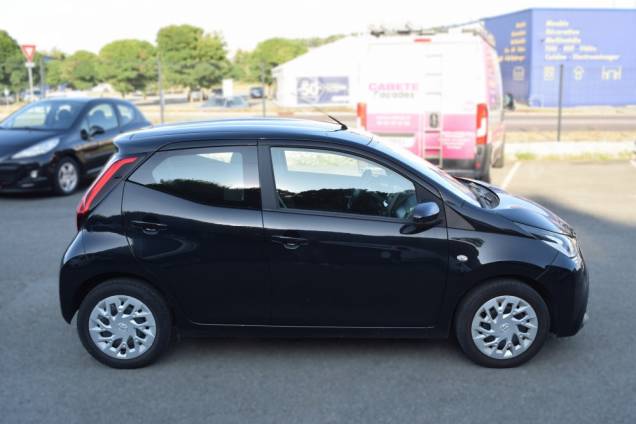 TOYOTA  AYGO MY20 1.0 VVTI 72 CV / 5 PORTES / CAMERA DE RECUL / 22500 KM 10
