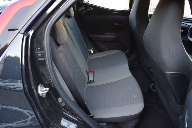 TOYOTA  AYGO MY20 1.0 VVTI 72 CV / 5 PORTES / CAMERA DE RECUL / 22500 KM 14