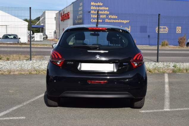 PEUGEOT 208 ALLURE 82 CV / TOIT PANORAMIQUE / SIEGES CHAUFFANTS / CAMERA DE RECUL 6