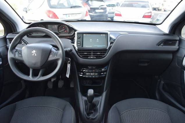 PEUGEOT 208 ALLURE 82 CV / TOIT PANORAMIQUE / SIEGES CHAUFFANTS / CAMERA DE RECUL 13
