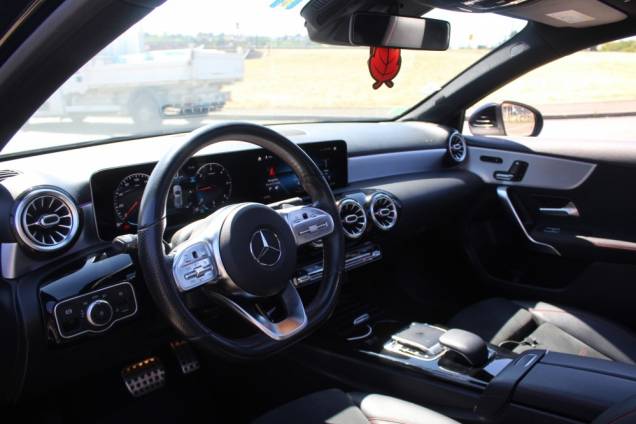 MERCEDES BENZ CLASSE A 180 AMG LINE 116 CV 7G-DCT / ORIGINE FRANCE / TOIT OUVRANT PANORAMIQUE 10