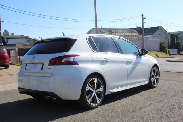 PEUGEOT 308 GT 2.0 BLUEHDI 180 CV EAT6 / TOIT PANORAMIQUE / ORIGINE FRANCE 6 PEUGEOT 308 GT 2.0 BLUEHDI 180 CV EAT6 / TOIT PANORAMIQUE / ORIGINE FRANCE 6