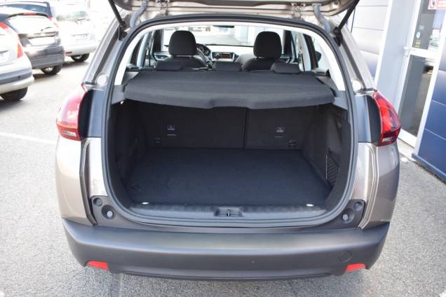 PEUGEOT 2008 82 CV  1ère MAIN / ORIGINE FRANCE / 4900 KMS REELS / 5 PORTES 12