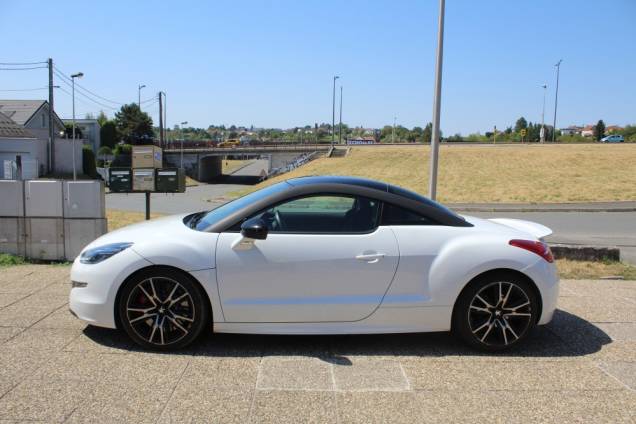 PEUGEOT RCZ R 1.6 270 CV BVM6 / JBL 2