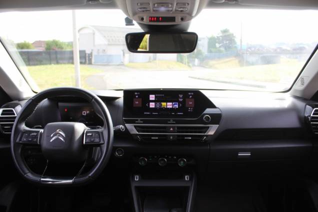 CITROEN C4 SHINE PACK BLUEHDI 130 CV EAT8 / 1ER MAIN 11